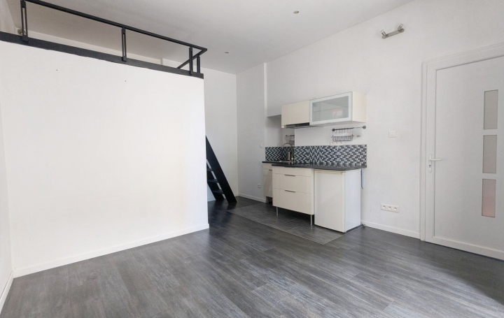 Studio DIJON (21000)  20 m2 79 000 € 