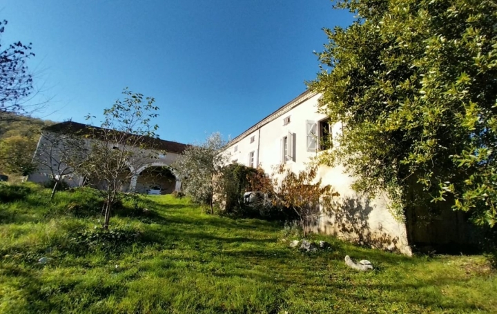 Maison ESCLAUZELS (46090)  110 m2 400 000 € 