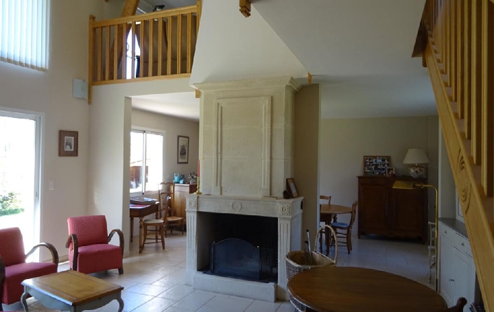 Maison SAINT-MAURICE-SAINT-GERMAIN (28240)  185 m2 296 000 € 