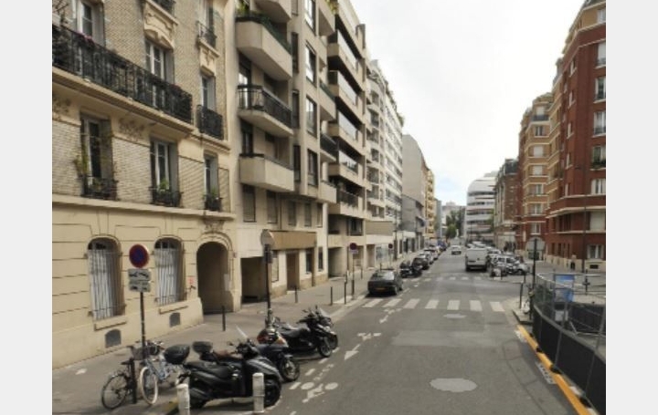 Réseau Immo-diffusion : Appartement P2  PARIS 20ème 38 m2 1 020 € 