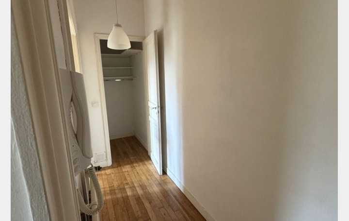 2 Pièces CHARENTON-LE-PONT (94220)  41 m2 1 335 € 