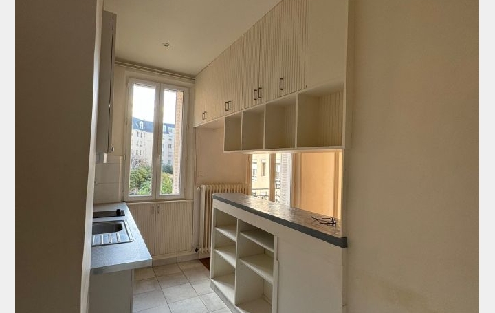 2 Pièces CHARENTON-LE-PONT (94220)  41 m2 1 335 € 