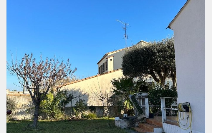 Villa PEROLS (34470)  104 m2 630 000 € 