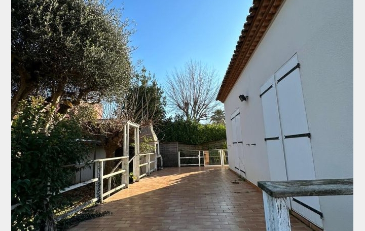 Villa PEROLS (34470)  104 m2 630 000 € 