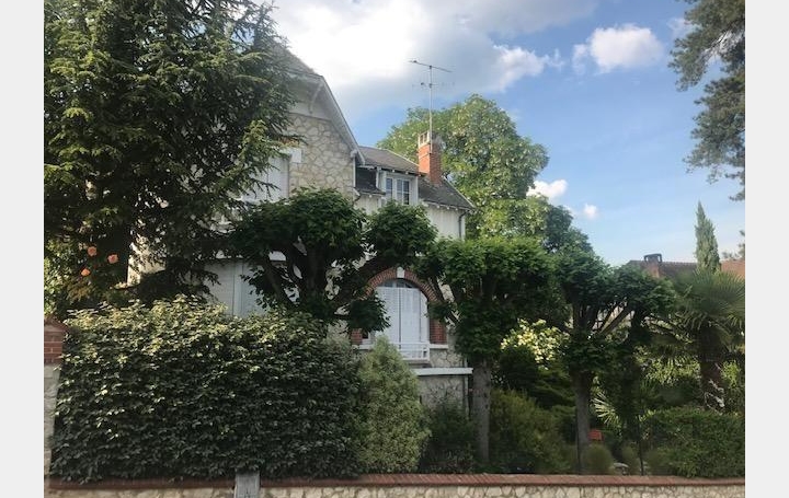 Réseau Immo-diffusion : Maison  SAINT-CYR-SUR-LOIRE  130 m2 668 800 € 