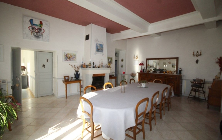 Propriété FOIX (09000)  648 m2 895 000 € 