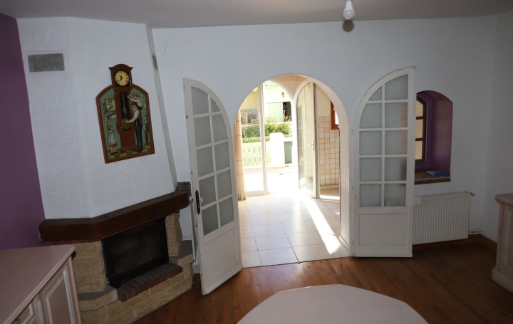 Maison LAVELANET (09300)  304 m2 210 000 € 