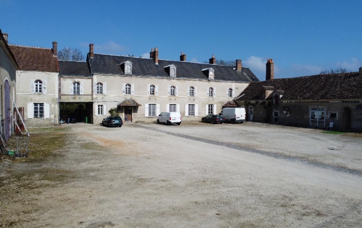 Maison NOGENT-LE-ROTROU (28400)  340 m2 477 000 € 