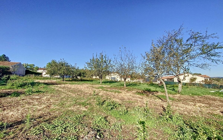 Terrain LAIZE (71870)  1 400 m2 72 000 € 