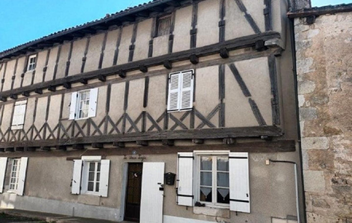 Réseau Immo-diffusion : Maison  CHARROUX  116 m2 79 500 € 