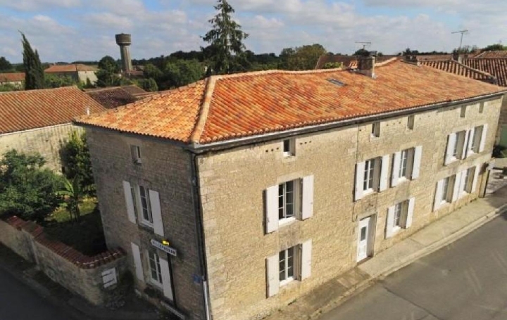 Maison / Villa VILLEFAGNAN (16240) 214 m<sup>2</sup> 265 000 € 