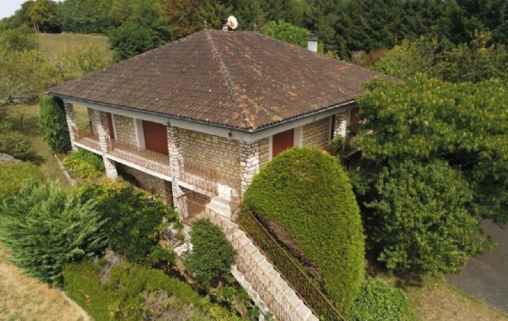 Réseau Immo-diffusion : Maison  CHAMPAGNE-MOUTON  131 m2 161 290 € 