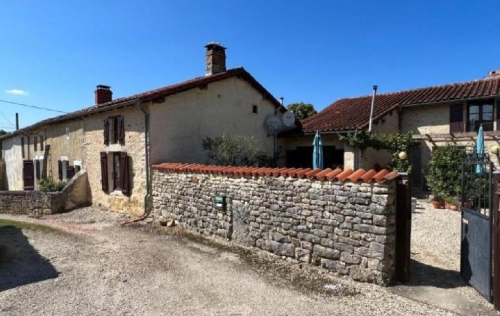 Maison NANTEUIL-EN-VALLEE (16700)  313 m2 349 950 € 