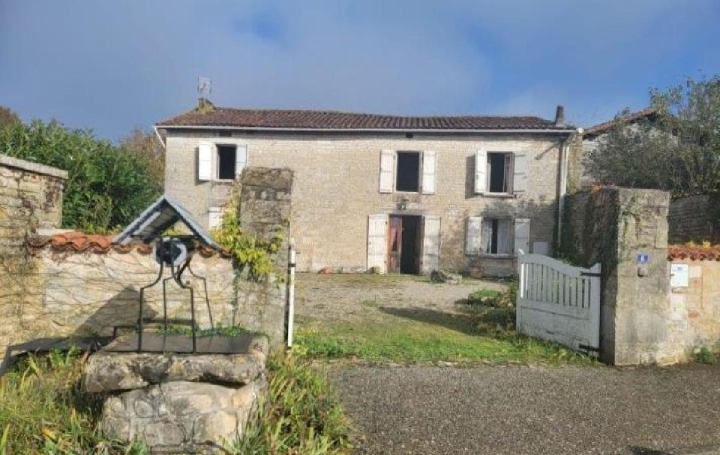 Maison / Villa RUFFEC (16700) 208 m<sup>2</sup> 85 000 € 