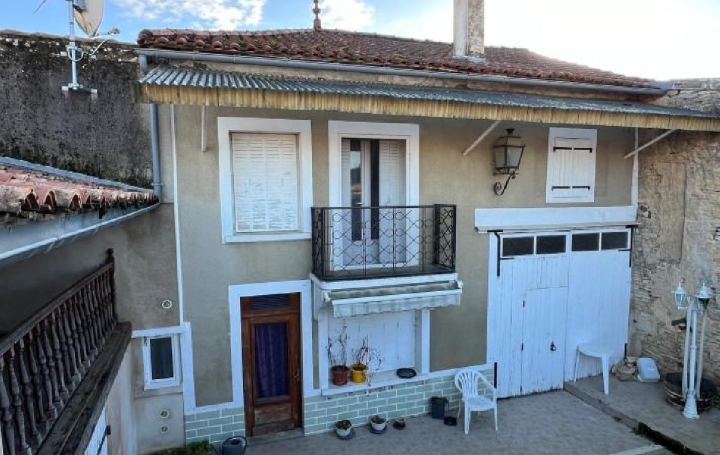 Maison VILLEFAGNAN (16240)  136 m2 86 000 € 