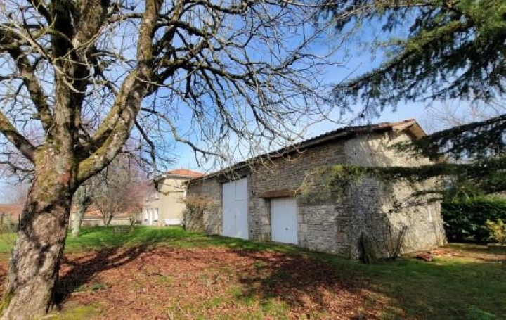 Maison CHAMPAGNE-MOUTON (16350)  111 m2 96 774 € 