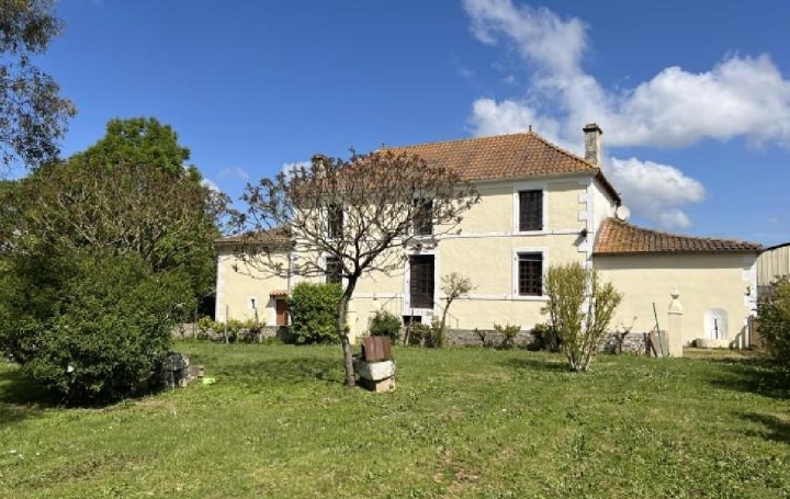 Maison VILLEFAGNAN (16240)  194 m2 199 950 € 