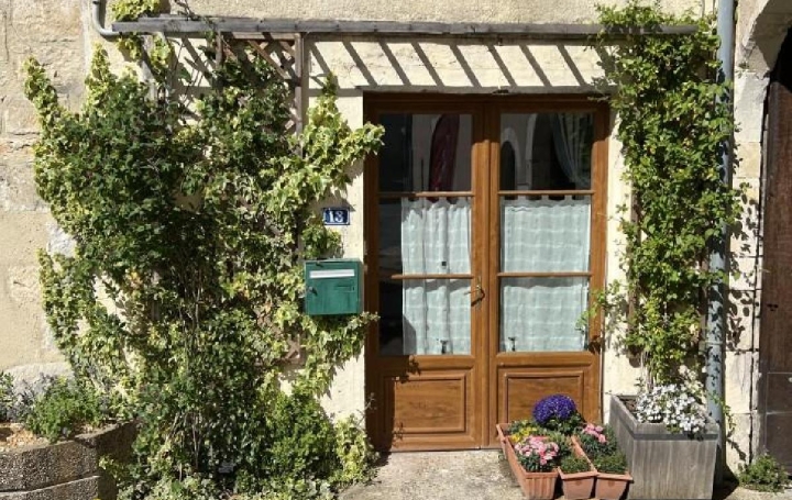 Maison CHARROUX (86250)  99 m2 85 600 € 