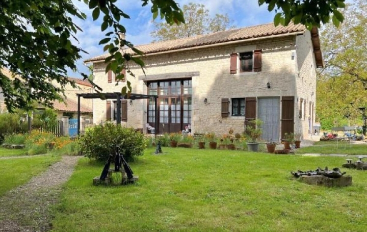 Maison / Villa VILLEFAGNAN (16240) 367 m<sup>2</sup> 499 950 € 