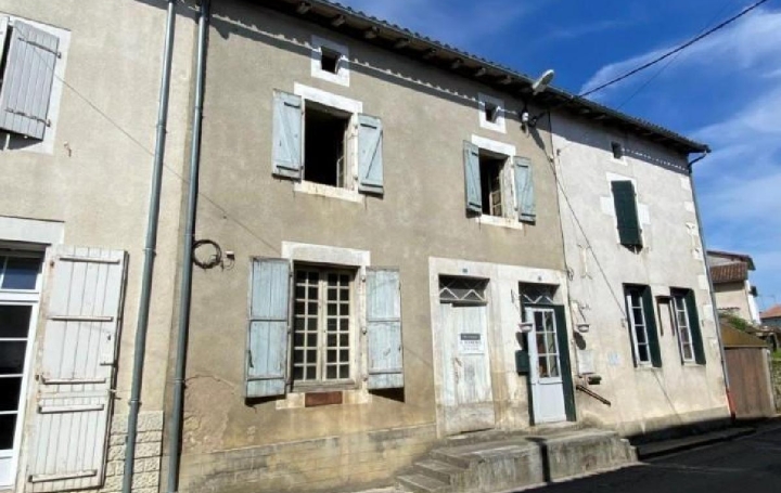 Maison CHAMPAGNE-MOUTON (16350)  99 m2 55 000 € 