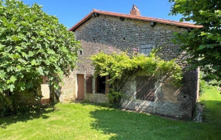 Maison CHAMPAGNE-MOUTON (16350)  84 m2 112 350 € 