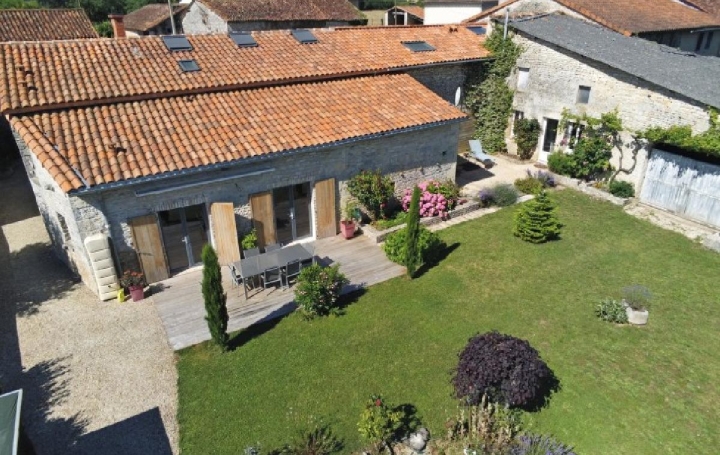 Maison VERTEUIL-SUR-CHARENTE (16510)  165 m2 249 950 € 