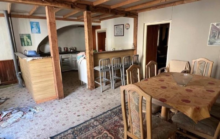 Maison CHAMPAGNE-MOUTON (16350)   23 000 € 