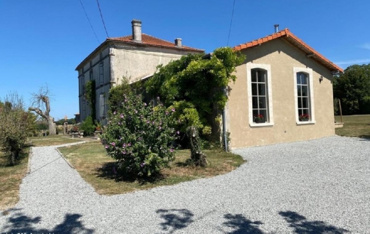 Maison VILLEFAGNAN (16240)  316 m2 444 950 € 