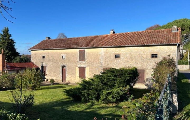 Maison NANTEUIL-EN-VALLEE (16700)  154 m2 159 500 € 