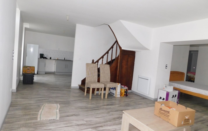 Maison SAINT-HILAIRE-DE-VOUST (85120)  189 m2 146 500 € 