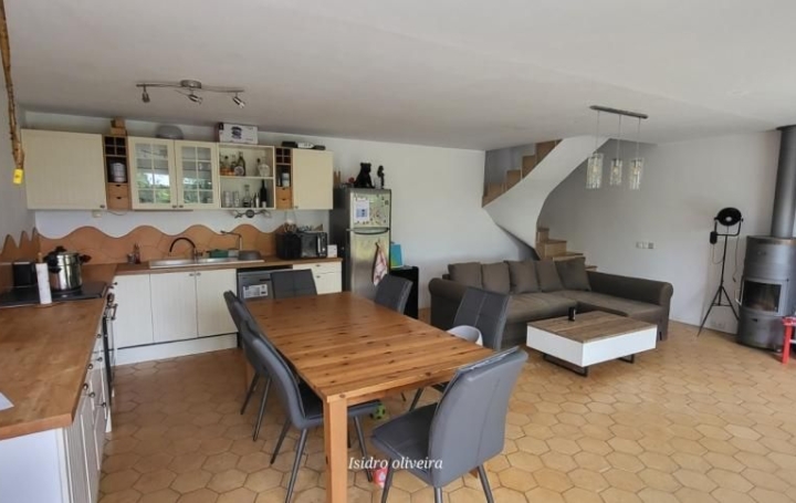 Réseau Immo-diffusion : Maison  MARSAIS-SAINTE-RADEGONDE  165 m2 148 000 € 