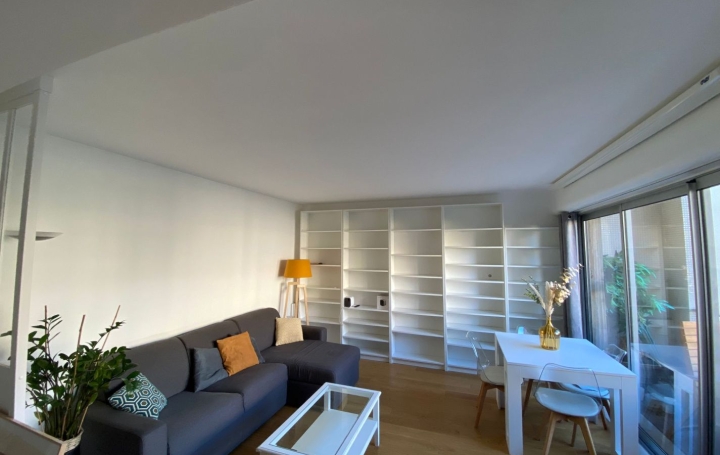 3 Pièces PARIS (75015)  63 m2 2 290 € 