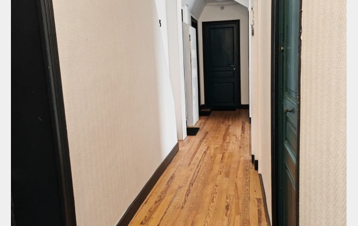 2 Pièces PARIS (75015)  25 m2 290 000 € 