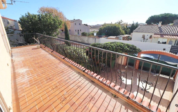 Villa BOMPAS (66430)  118 m2 270 000 € 