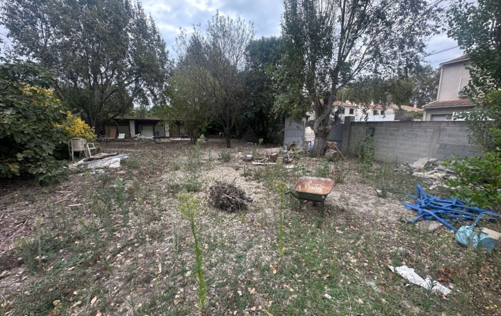 Terrain NIMES (30000)   119 000 € 