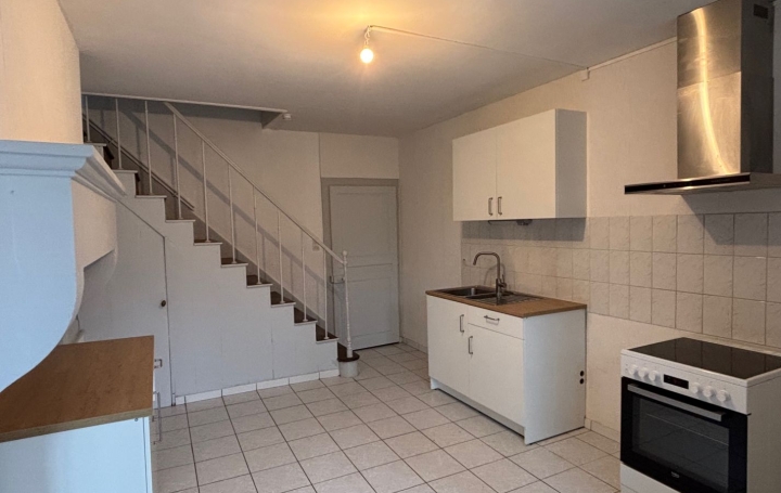 Maison de village BAUDREMONT (55260)  72 m2 330 € 