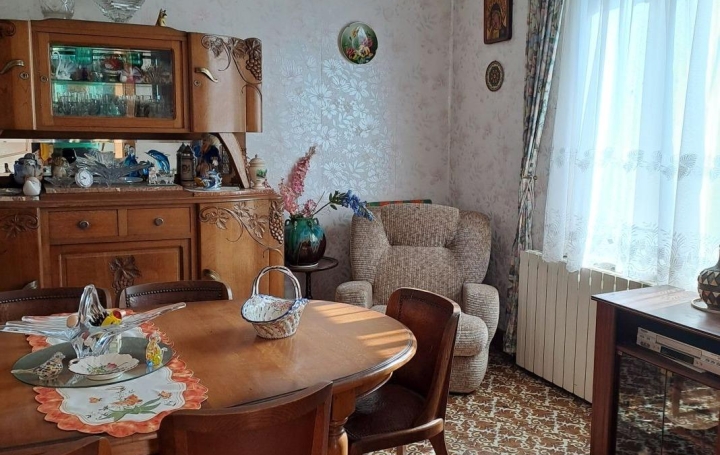 Maison DOMEVRE-SUR-VEZOUZE (54450)  160 m2 231 000 € 