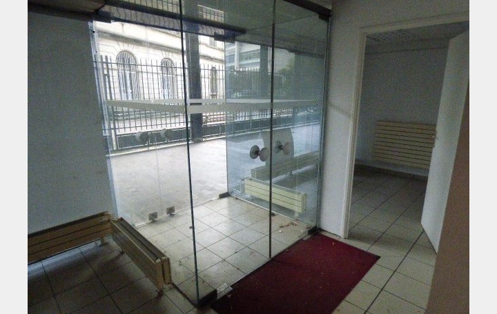 Local commercial NANCY (54000)  200 m2 66 000 € 