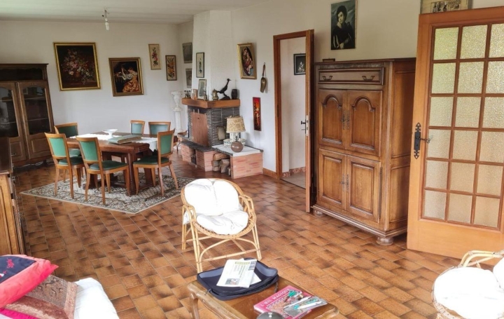 Maison HARAUCOURT-SUR-SEILLE (57630)  212 m2 174 000 € 