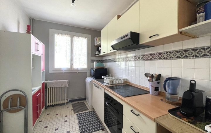 Maison BASSENS (33530)  75 m2 275 600 € 