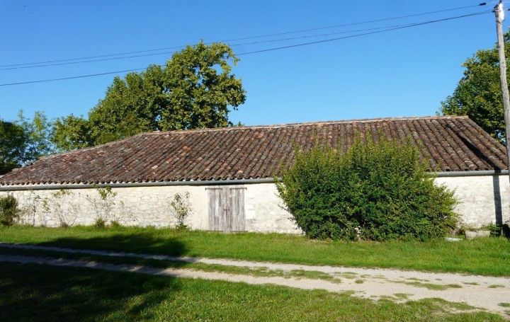 Réseau Immo-diffusion : Maison  MONTPEZAT-DE-QUERCY  256 m2 88 000 € 